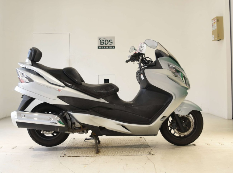 Мотоцикл Suzuki SKYWAVE 250S