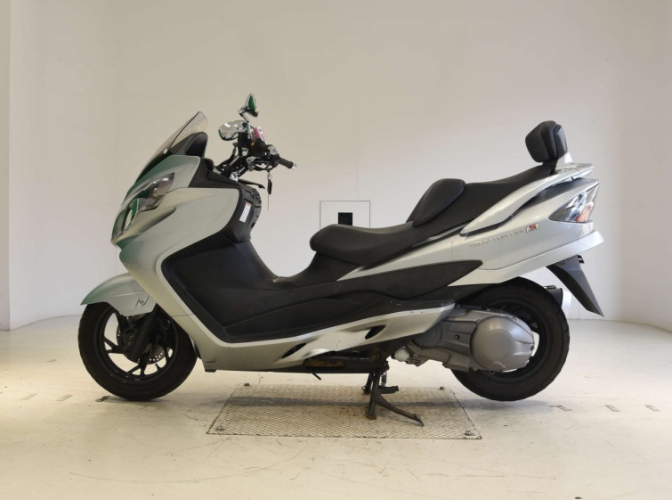 Мотоцикл Suzuki SKYWAVE 250S