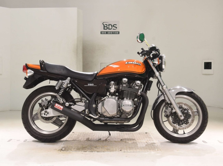 Мотоцикл Kawasaki ZEPHYR750 з пробігом 22199 km