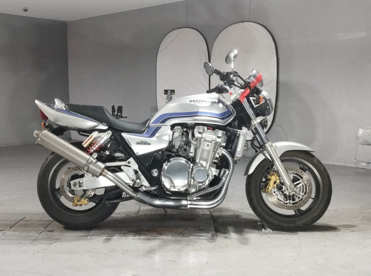 Мотоцикл Honda CB1300SF з пробігом 25546 km