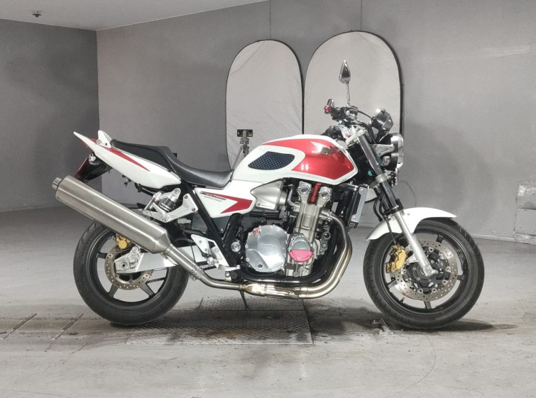 Мотоцикл Honda CB1300SF з пробігом 18822 km