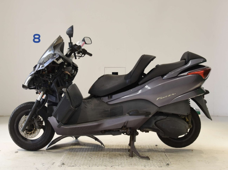 Мотоцикл Honda FORZA з пробігом 46346 km