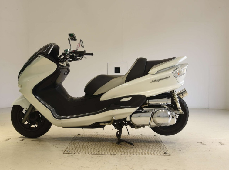 Мотоцикл Yamaha MAJESTY 250 з пробігом 33393 km