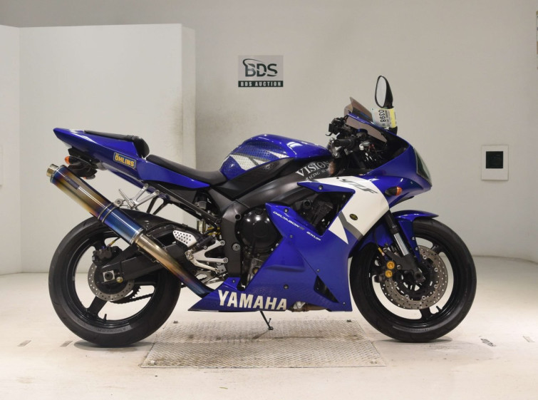 Мотоцикл Yamaha YZF-R1 с пробегом 64525 km