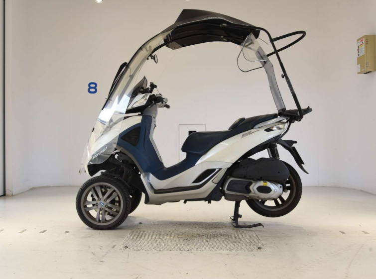 Мотоцикл Piaggio MP3 300 з пробігом 24461 km