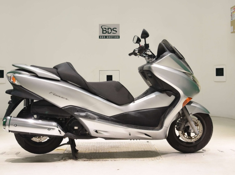 Мотоцикл Honda FORZA Z з пробігом 14631 km