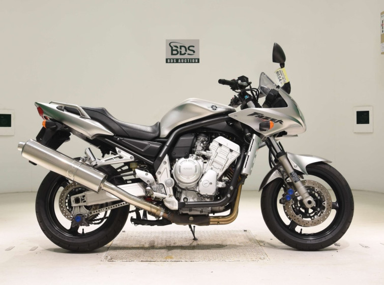 Мотоцикл Yamaha FZS1000 FAZER з пробігом 19769 km