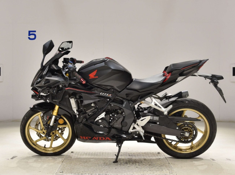 Мотоцикл Honda CBR250RRA с пробегом 22796 km