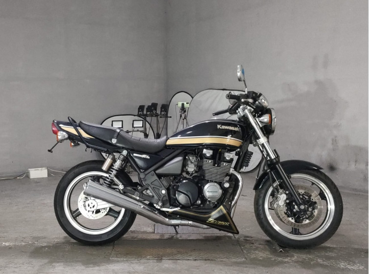 Мотоцикл Kawasaki ZEFAR 400 з пробігом 14103 km