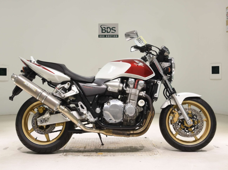 Мотоцикл Honda CB1300SF з пробігом 16517 km