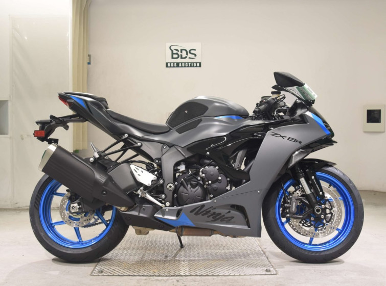 Мотоцикл Kawasaki ZX-6R с пробегом 1747 km
