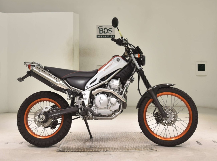 Мотоцикл Yamaha TRICKER з пробігом 8530 km