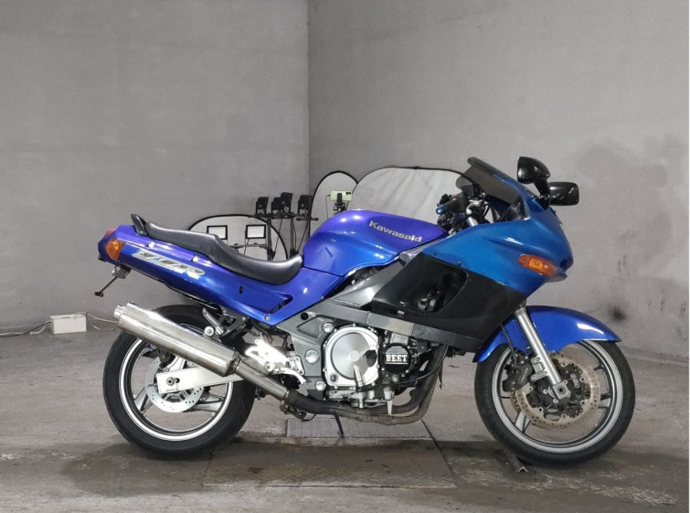 Мотоцикл Kawasaki ZZ-R400 с пробегом 39159 km