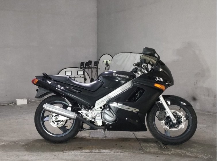 Мотоцикл Kawasaki ZZ-R250 с пробегом 16516 km