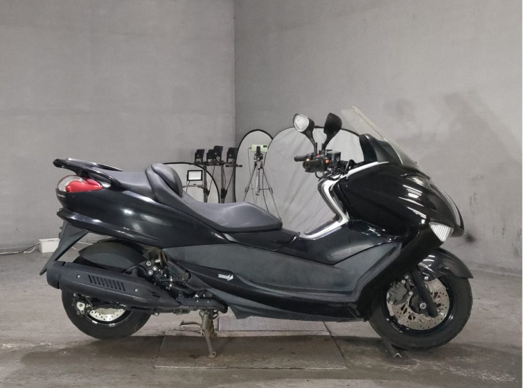 Мотоцикл Yamaha MAJESTY 250 с пробегом 19939 km