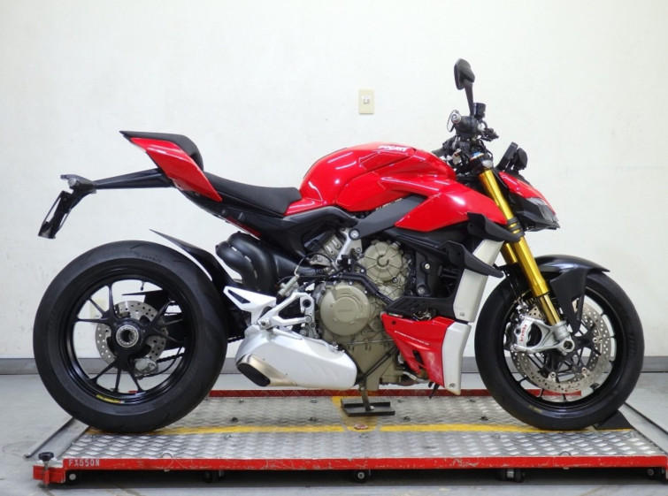 Мотоцикл Ducati STREET FIGHTER V4S с пробегом 19939 km