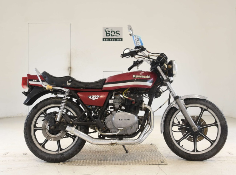 Мотоцикл Kawasaki Z250FT с пробегом 12805 km