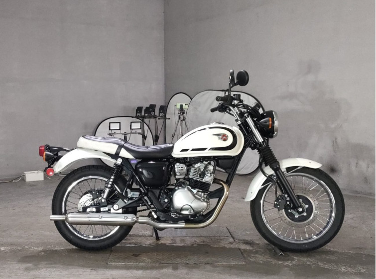 Мотоцикл Kawasaki W230 с пробегом 4558 km
