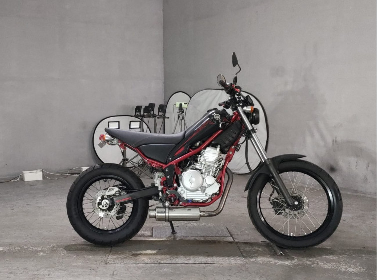 Мотоцикл Yamaha TRICKER з пробігом 17121 km