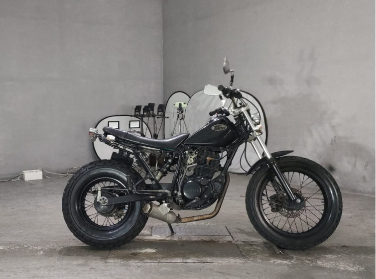 Мотоцикл Yamaha TW200 с пробегом 15886 km
