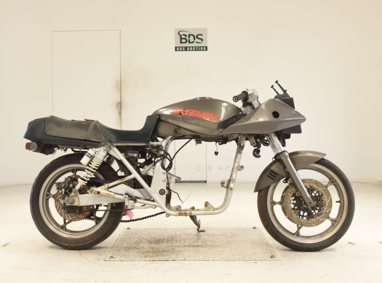 Мотоцикл Suzuki GSX400S KATANA