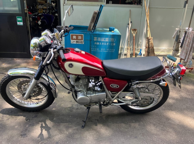 Мотоцикл Yamaha SR400 с пробегом 19019 km