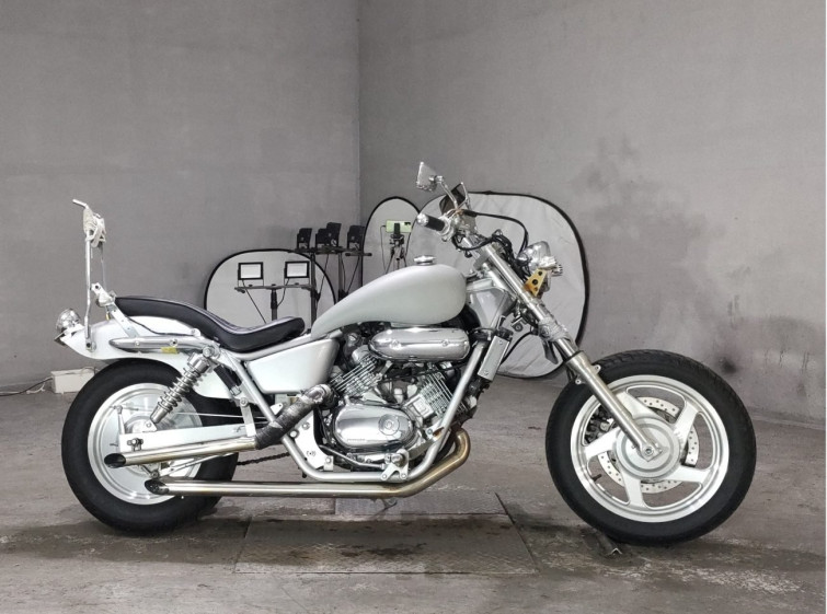 Мотоцикл Honda MAGNA250 с пробегом 2654 km