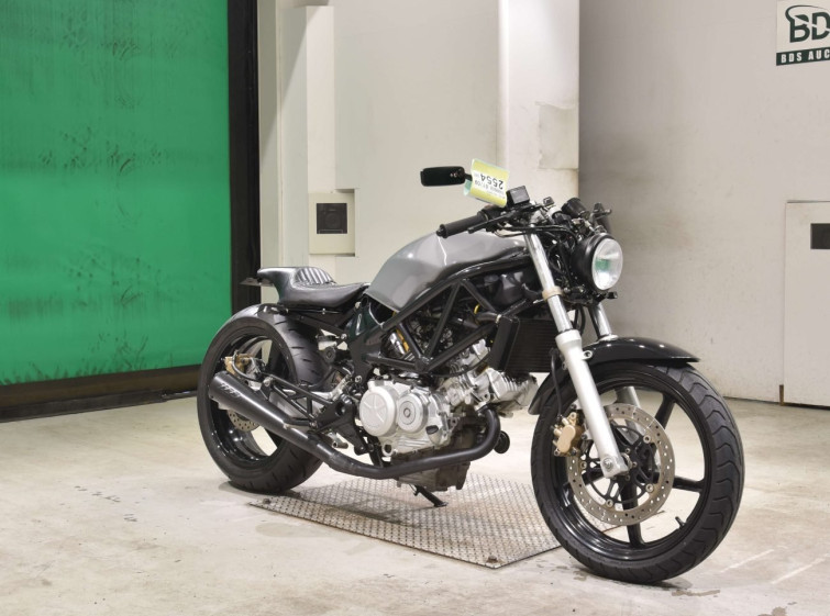 Мотоцикл Honda VTR250 з пробігом 489 km