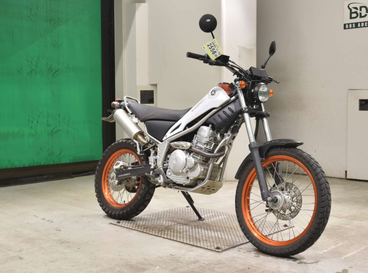 Мотоцикл Yamaha TRICKER з пробігом 9648 km