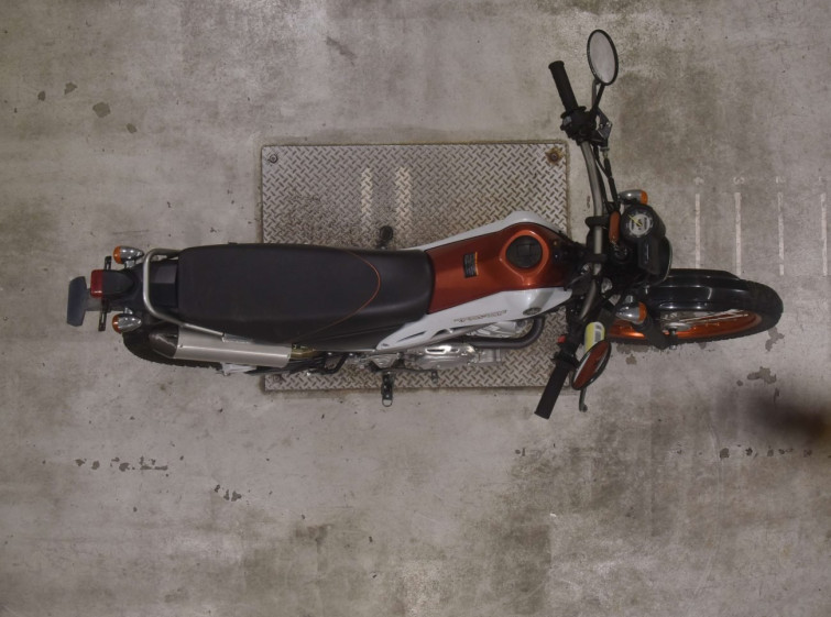 Мотоцикл Yamaha TRICKER з пробігом 9648 km