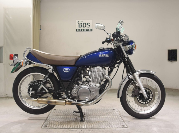 Мотоцикл Yamaha SR400 с пробегом 4570 km
