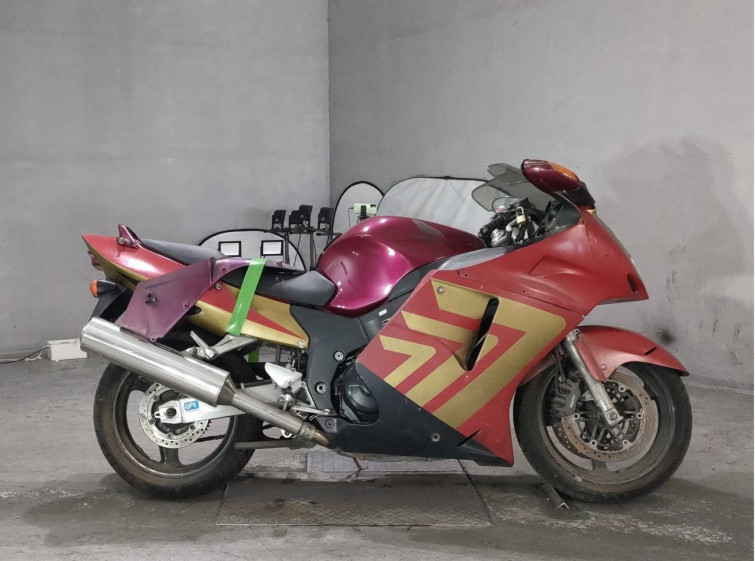Мотоцикл Honda CBR1100XX BLACKBIRD з пробігом 31148 km