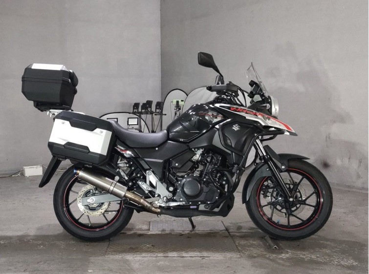 Мотоцикл Suzuki V-STROM DL250 з пробігом 5222 km