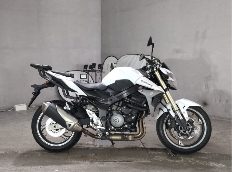 Мотоцикл Suzuki GSR750 з пробігом 24274 km