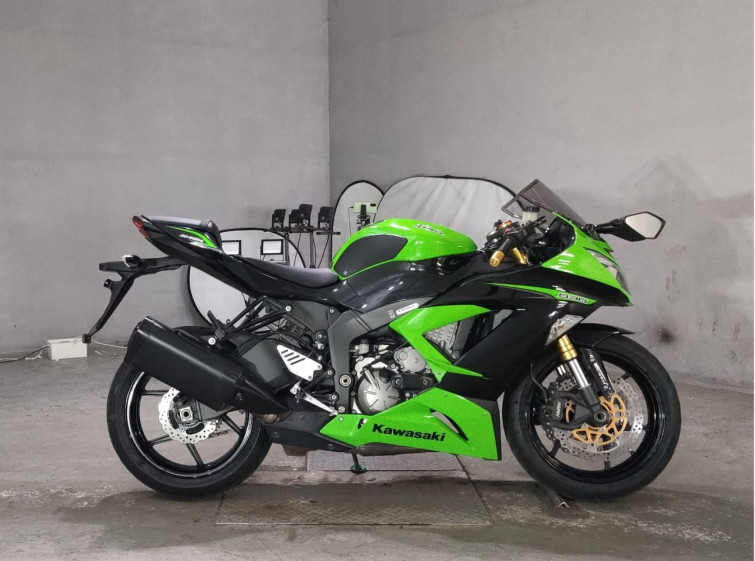 Мотоцикл Kawasaki ZX-6R с пробегом 35306 km