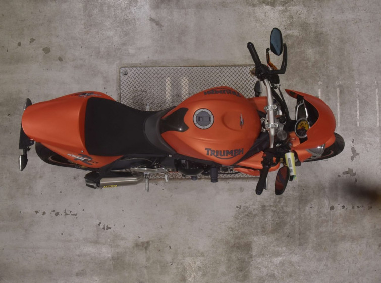 Мотоцикл Triumph STREET TRIPLE R з пробігом 32392 km