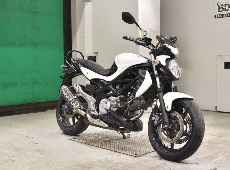 Мотоцикл Suzuki GLADIUS SFV650 з пробігом 27330 km