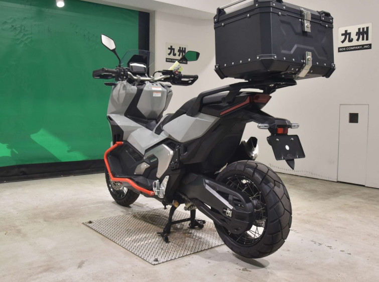 Мотоцикл Honda X-ADV750-2 з пробігом 5244 km