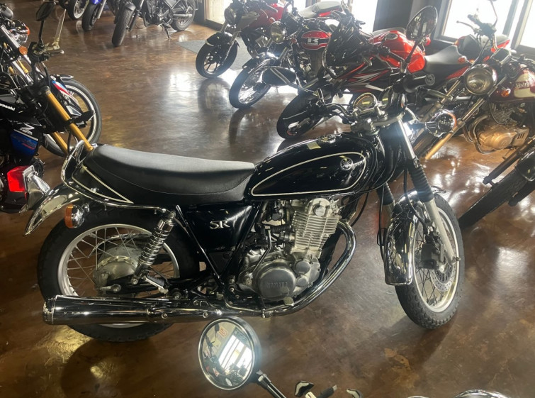 Мотоцикл Yamaha SR400 с пробегом 17967 km