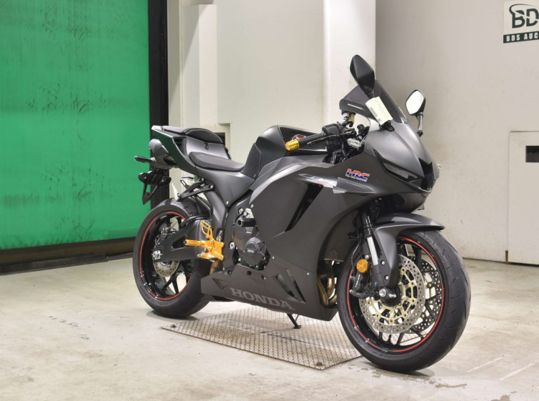 Мотоцикл Honda CBR600RR с пробегом 7328 km