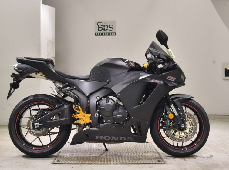 Мотоцикл Honda CBR600RR с пробегом 7328 km
