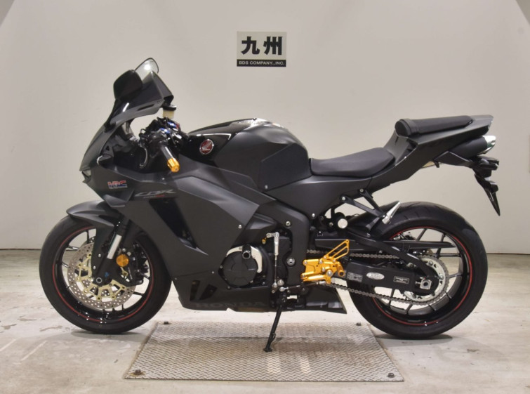 Мотоцикл Honda CBR600RR с пробегом 7328 km