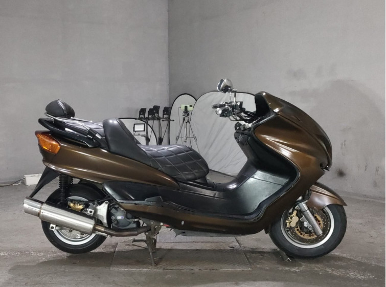 Мотоцикл Yamaha MAJESTY 250 с пробегом 27386 km
