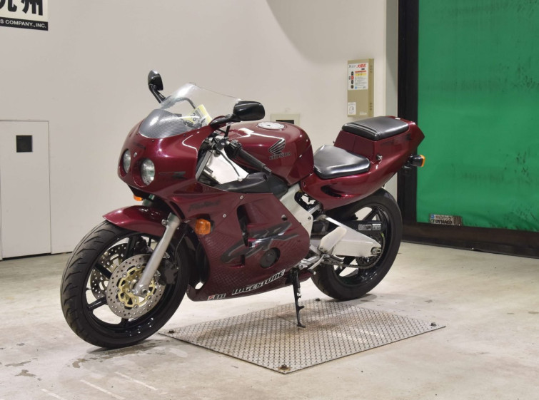 Мотоцикл Honda CBR250RR з пробігом 12183 km