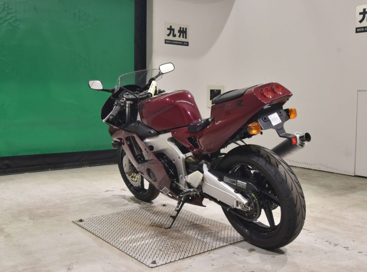 Мотоцикл Honda CBR250RR з пробігом 12183 km