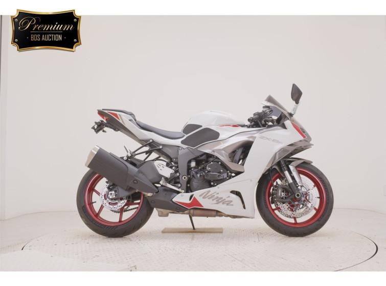 Мотоцикл Kawasaki ZX-6RA з пробігом 750 km