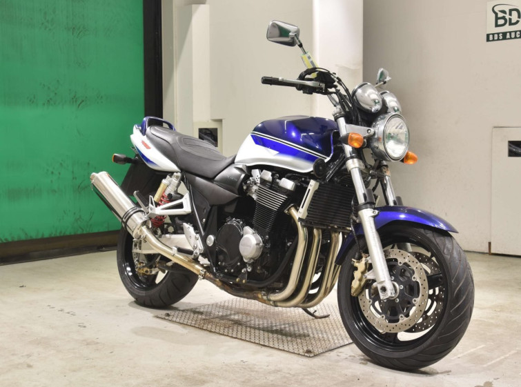 Мотоцикл Suzuki GSX1400 с пробегом 19434 km