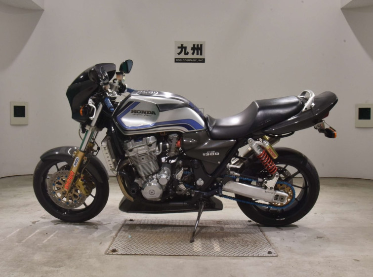 Мотоцикл Honda CB1300SF с пробегом 61262 km