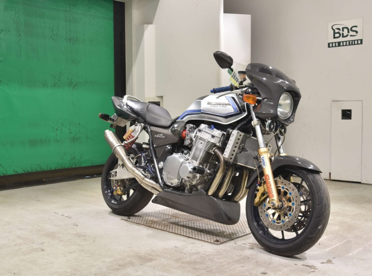 Мотоцикл Honda CB1300SF с пробегом 61262 km