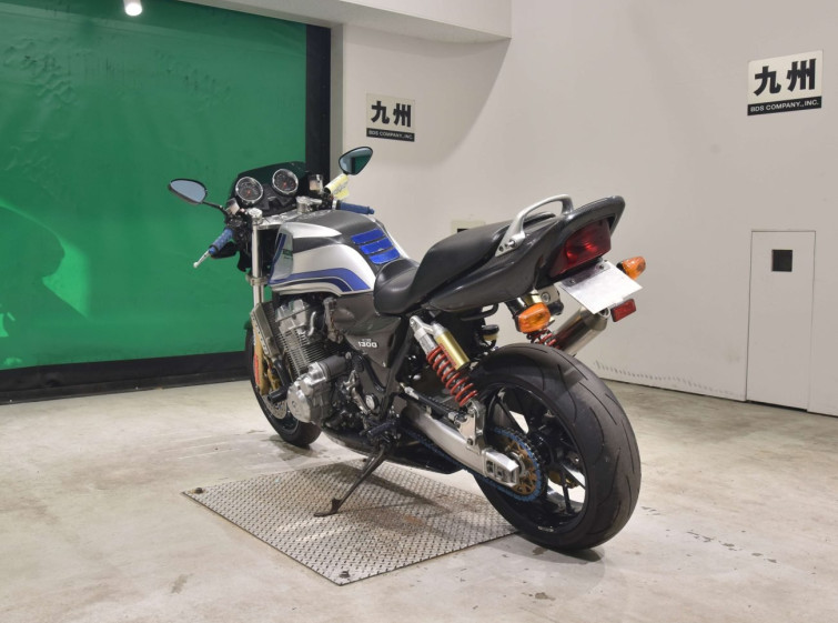 Мотоцикл Honda CB1300SF с пробегом 61262 km